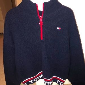 Tommy Hilfiger pull over sweater